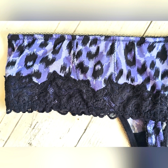 Kardashian Intimates Snow Leopard Mahalia Bustier Lingerie Set Purple Black Lace - Picture 14 of 16